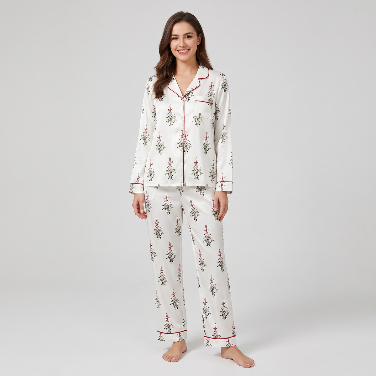 Vintage Mistletoe Women's Pajama Set - long sleeve and pants